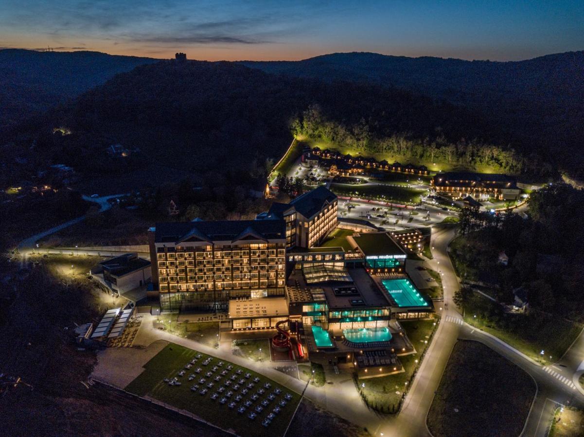 Hotel Etno Naselje Vrdnicka Kula Vrdnik Esterno foto